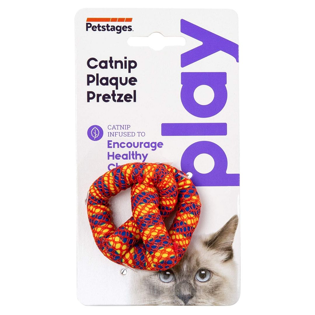 Catnip Plaque Away Pretzel