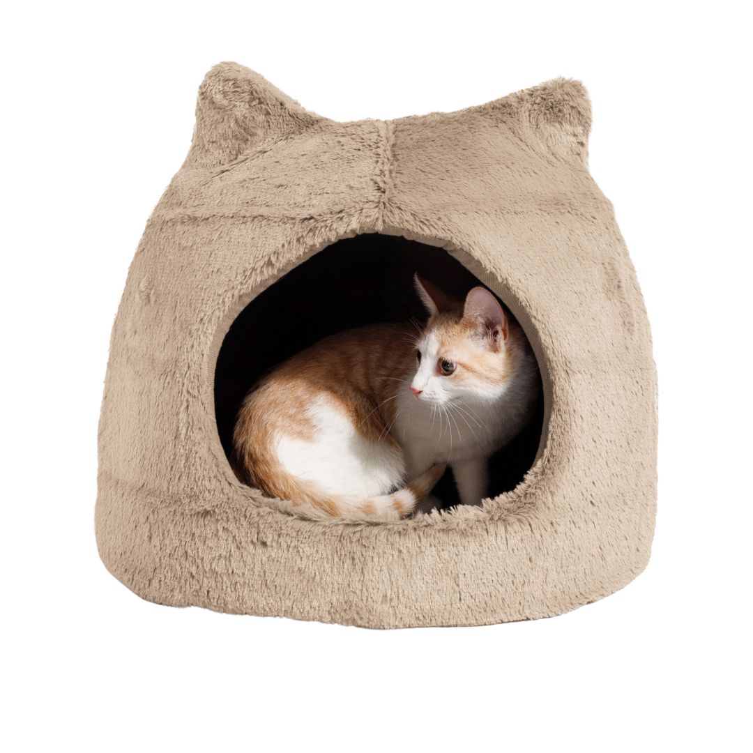 Best Friends by Sheri Meow Hut Fur Bed