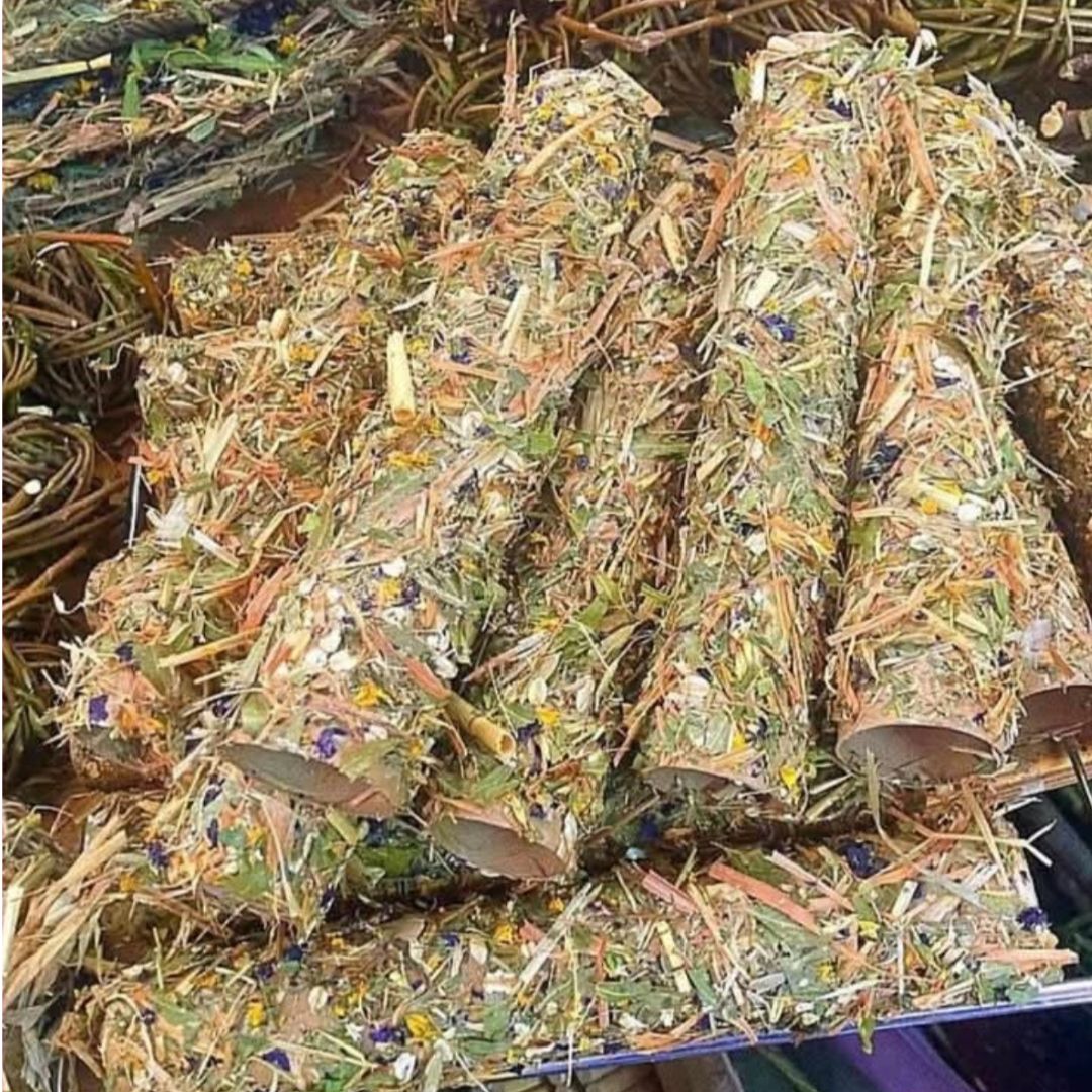 Extra Long Mixed Herb & Flower & Oats Cracker