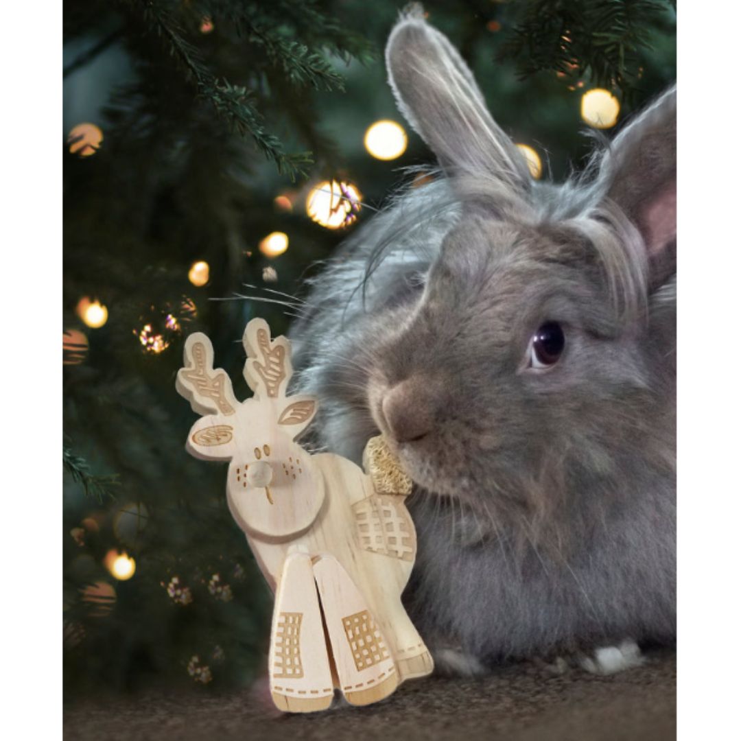 Patchwork Reindeer Gnaw