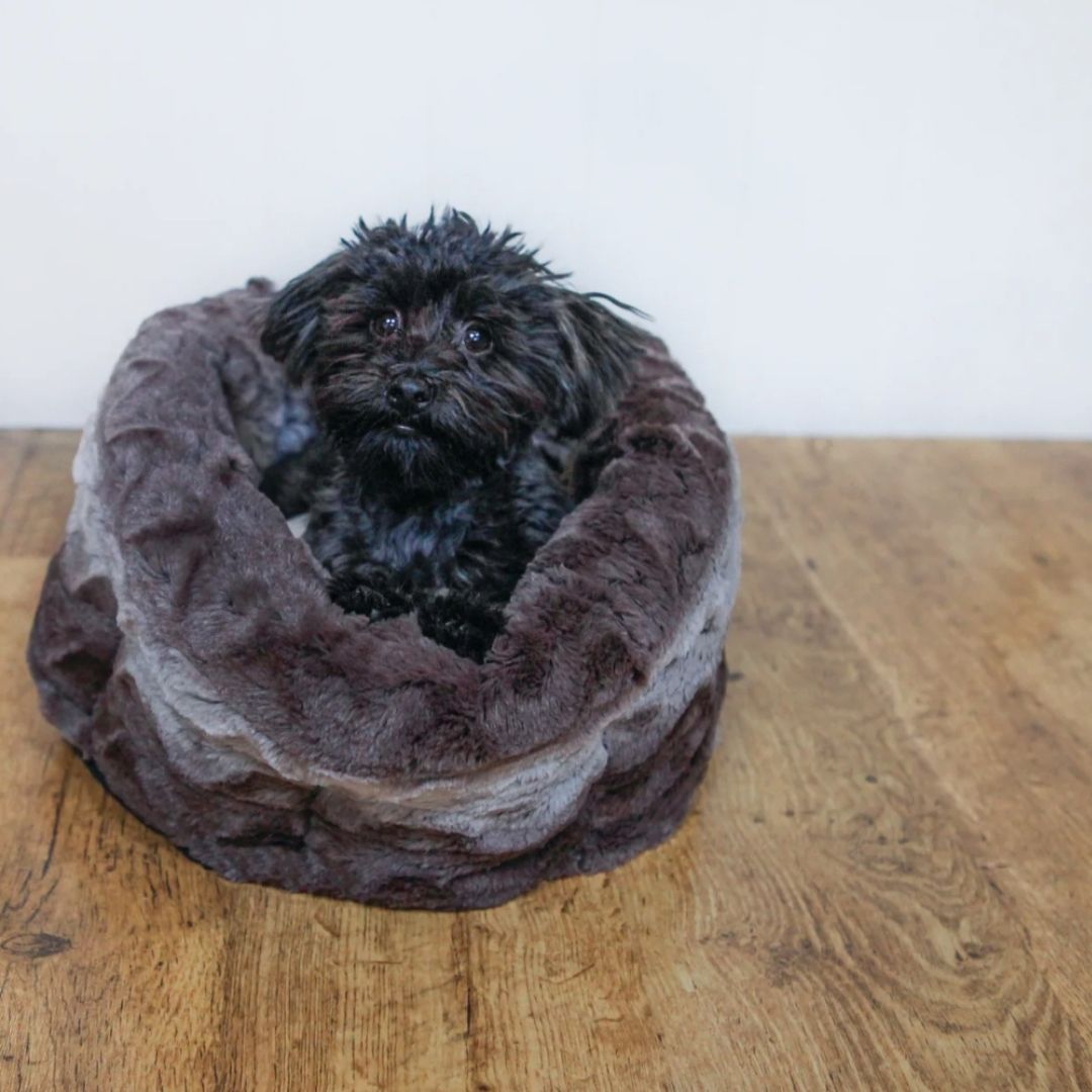 Rosewood Grey & Cream Snuggle Plush Round