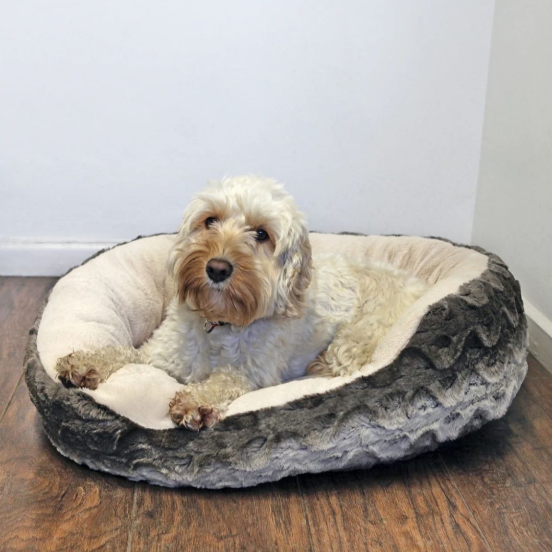 Rosewood Pet Bedding Grey/Cream Snuggle Oval Plush