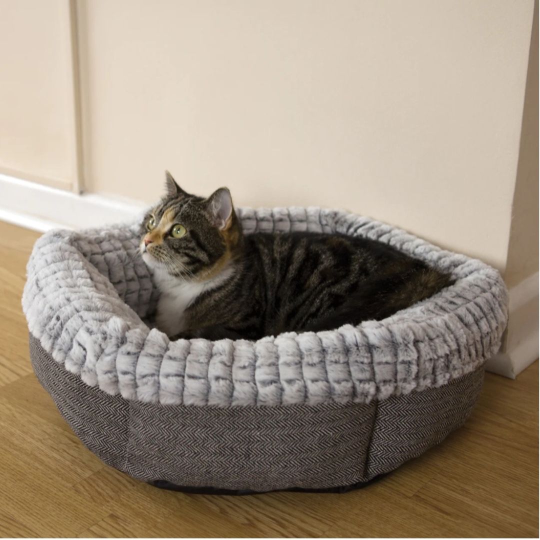 Rosewood Pet Bedding Tweed & Plush Round Cat Bed